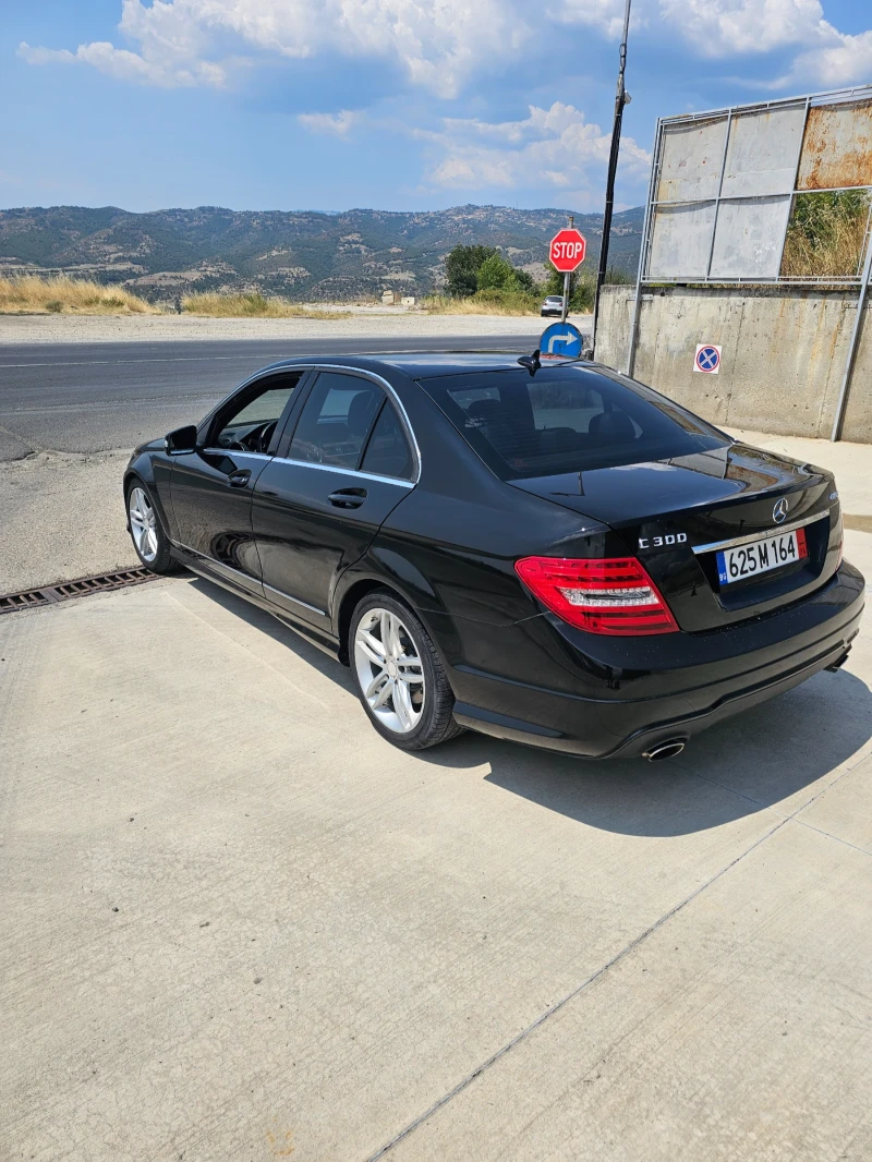 Mercedes-Benz C 300, снимка 7 - Автомобили и джипове - 47362046