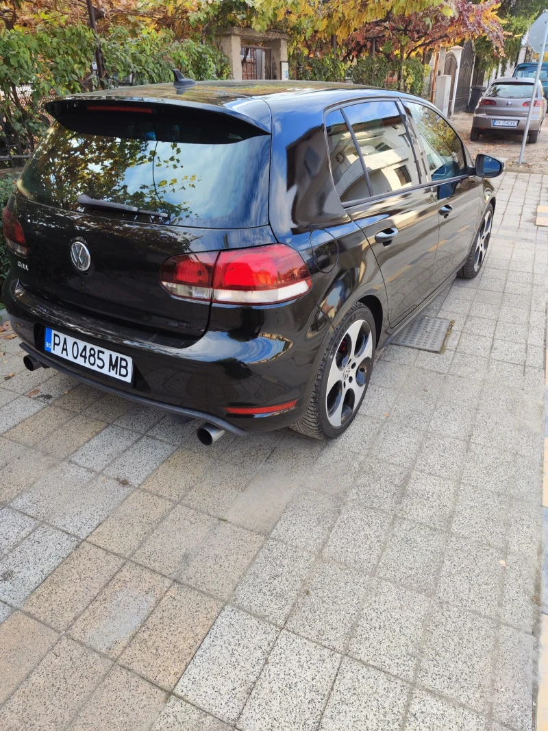 VW Golf 2.0T GTI DSG, снимка 4 - Автомобили и джипове - 48215186