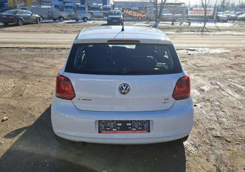 VW Polo 1.4i - СТАРИЯТ МОТОР - ЕВРО5, снимка 4 - Автомобили и джипове - 49313503