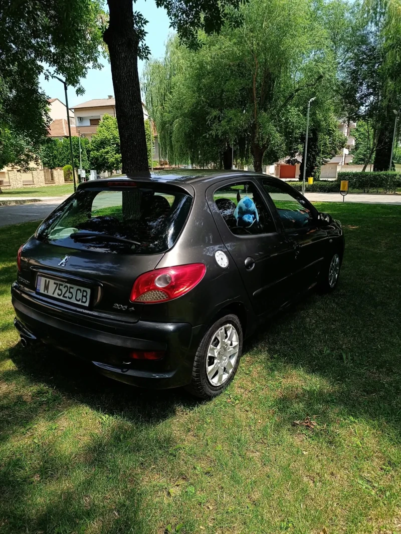 Peugeot 206 206 plus 1.4 75  к.с., снимка 5 - Автомобили и джипове - 51957923