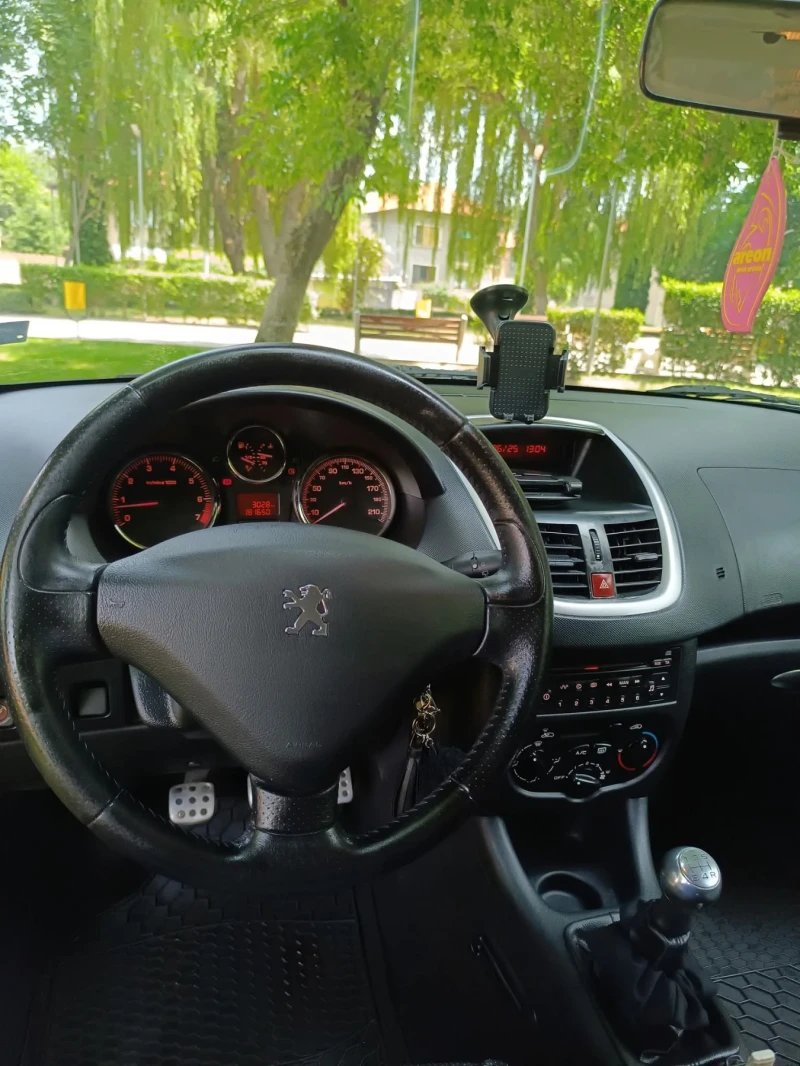 Peugeot 206 206 plus 1.4 75  к.с., снимка 8 - Автомобили и джипове - 51957923