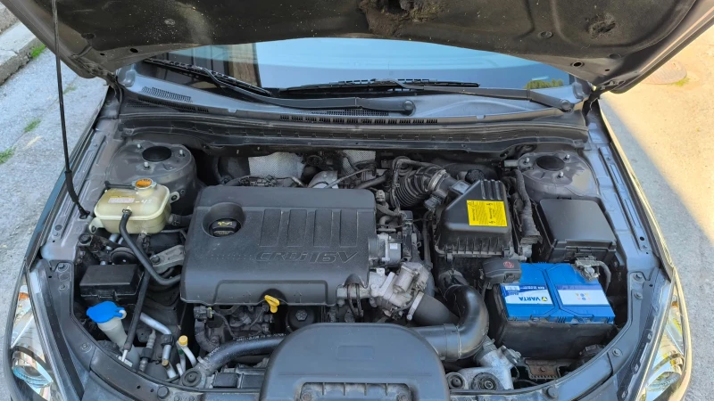 Hyundai I30 1.6crd 90 к.с. , снимка 17 - Автомобили и джипове - 51523152