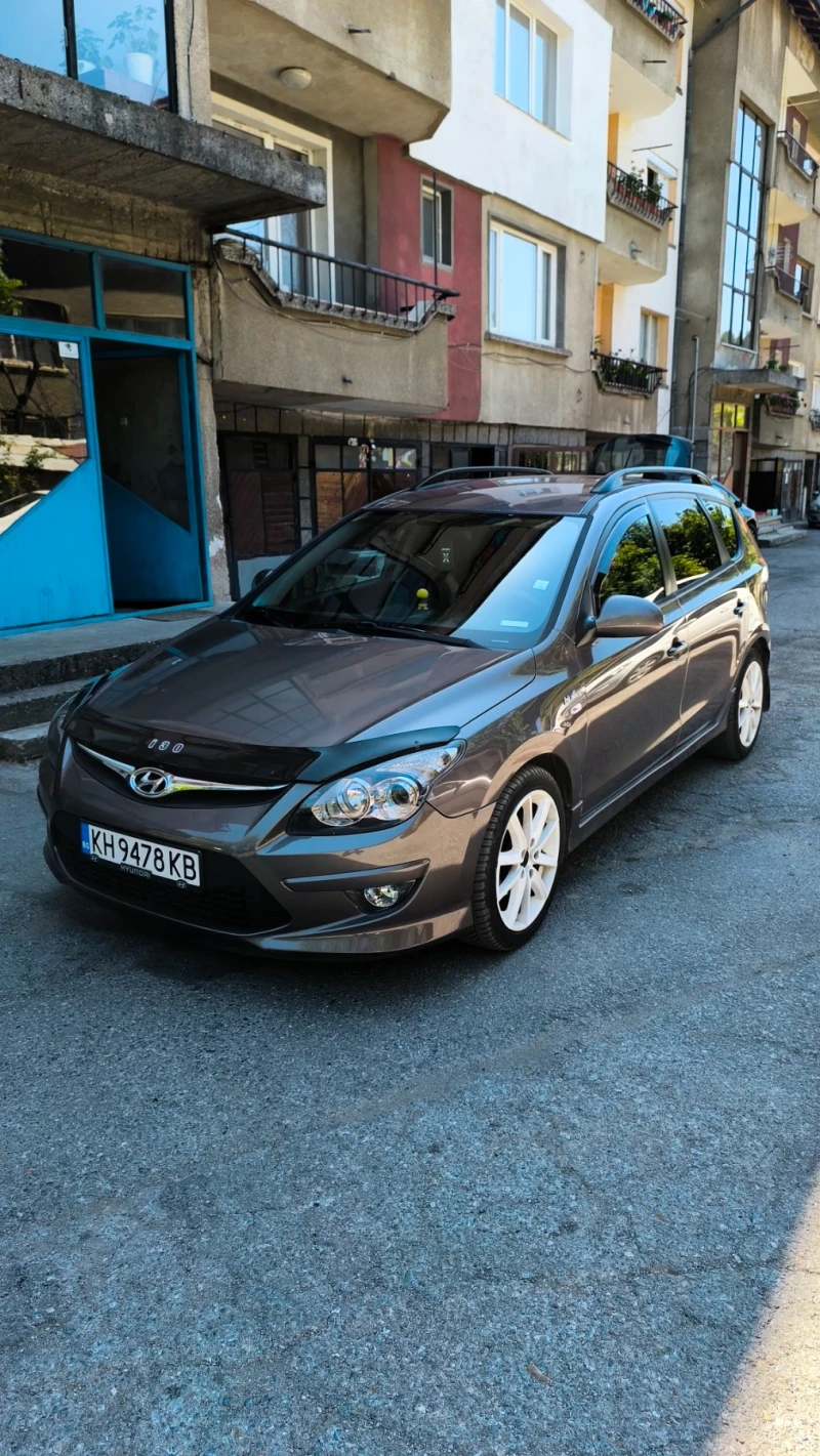 Hyundai I30 1.6crd 90 к.с. , снимка 2 - Автомобили и джипове - 51523152