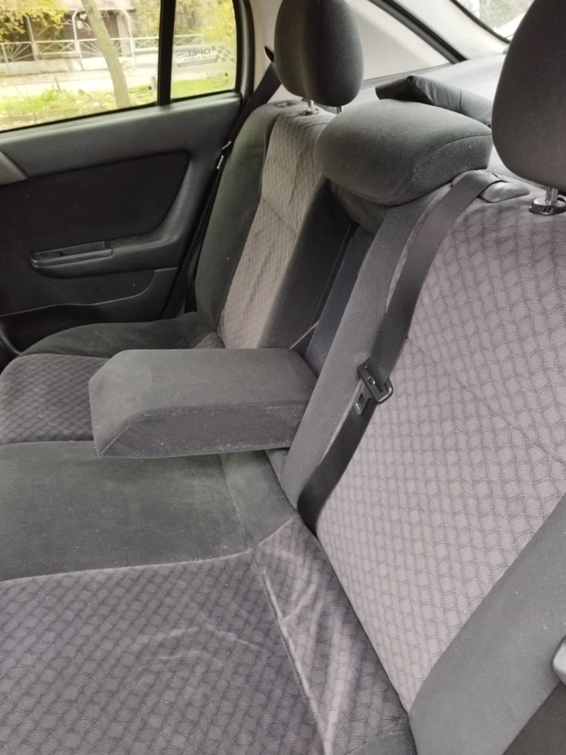 Opel Astra, снимка 9 - Автомобили и джипове - 52592284