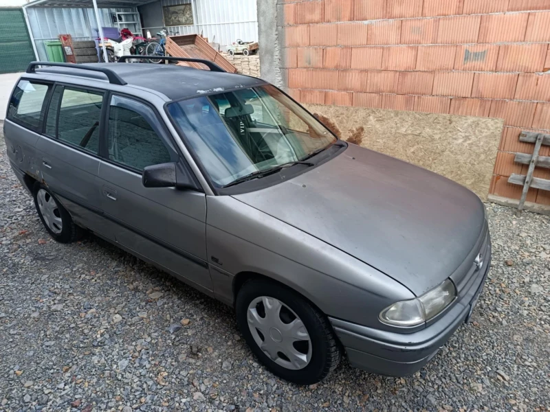 Opel Astra, снимка 2 - Автомобили и джипове - 53093082