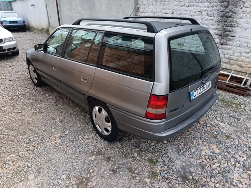 Opel Astra, снимка 4 - Автомобили и джипове - 53093082