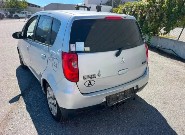 Mitsubishi Colt 1, 1, снимка 4 - Автомобили и джипове - 56067946