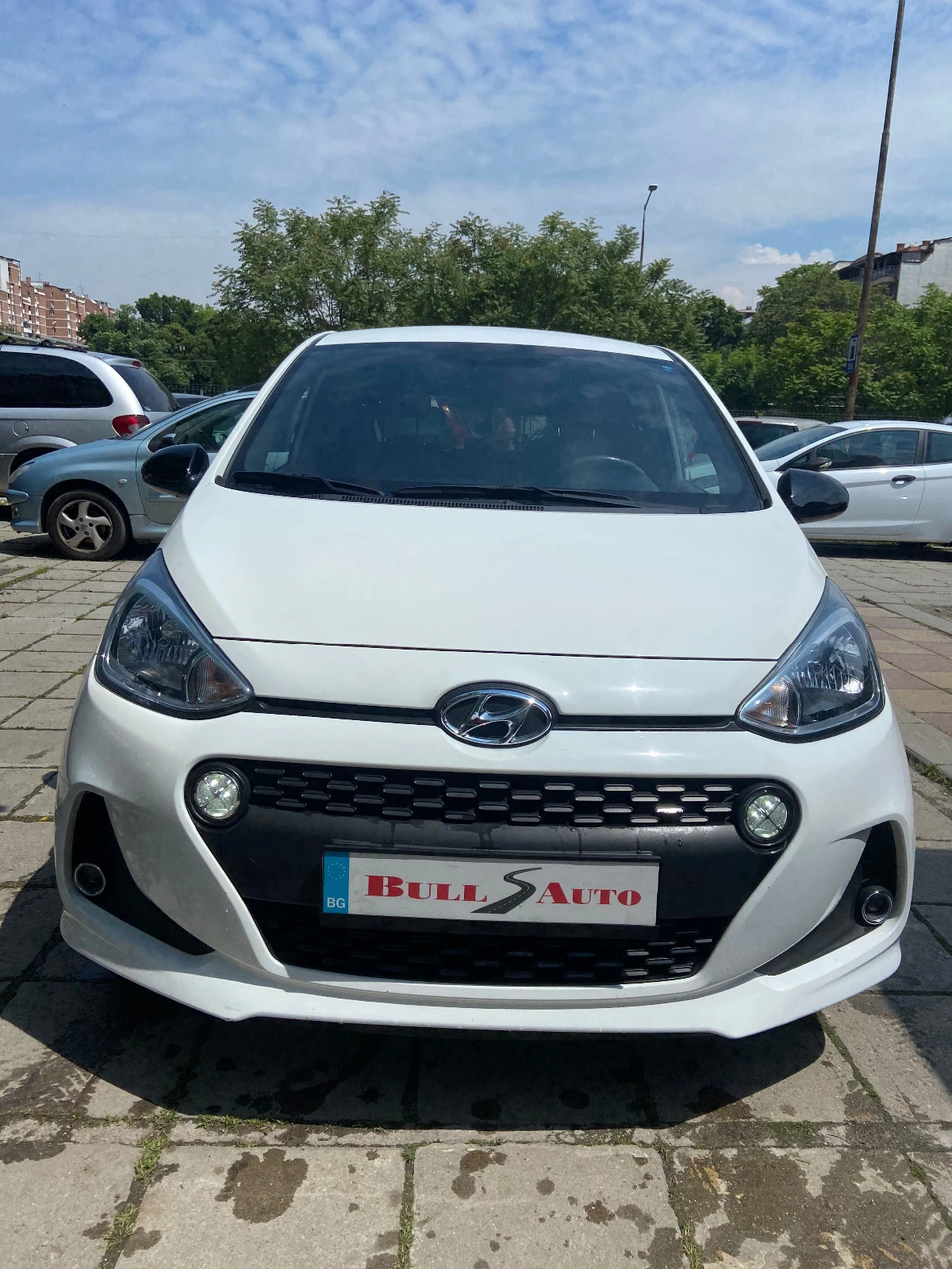 Hyundai I10 1.0i EURO 6B - изображение 2