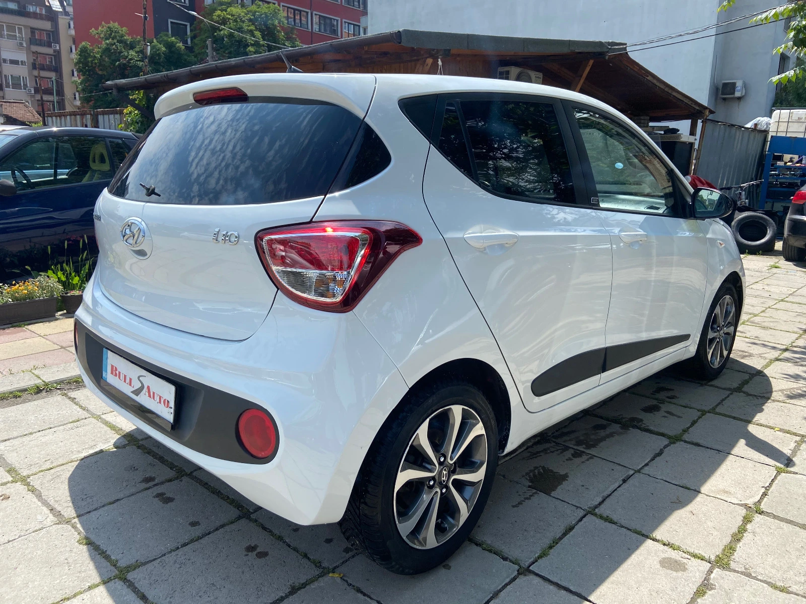 Hyundai I10 1.0i EURO 6B - изображение 6