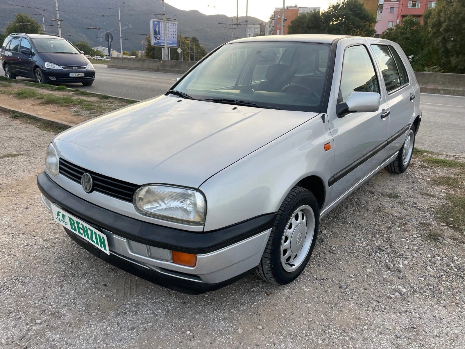 VW Golf 1.6i-КЛИМАТИК-ИТАЛИЯ - [1] 