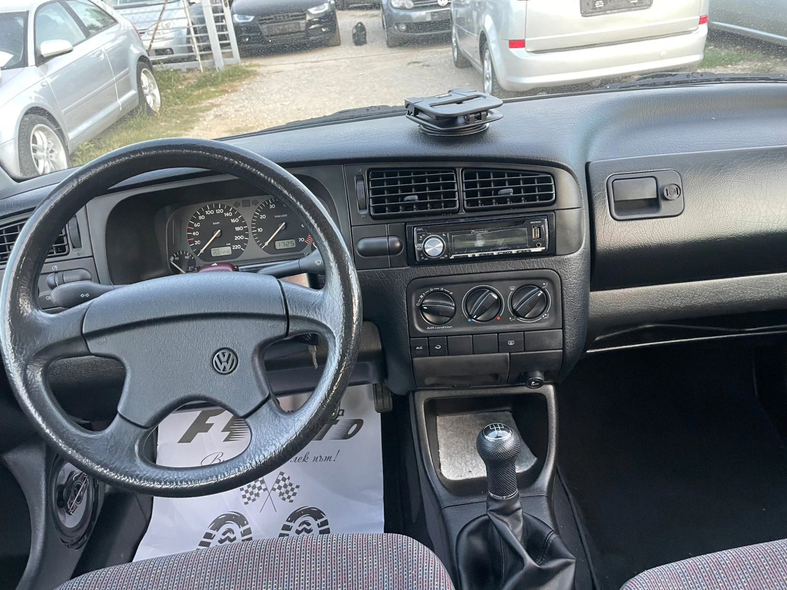 VW Golf 1.6i-КЛИМАТИК-ИТАЛИЯ - изображение 7