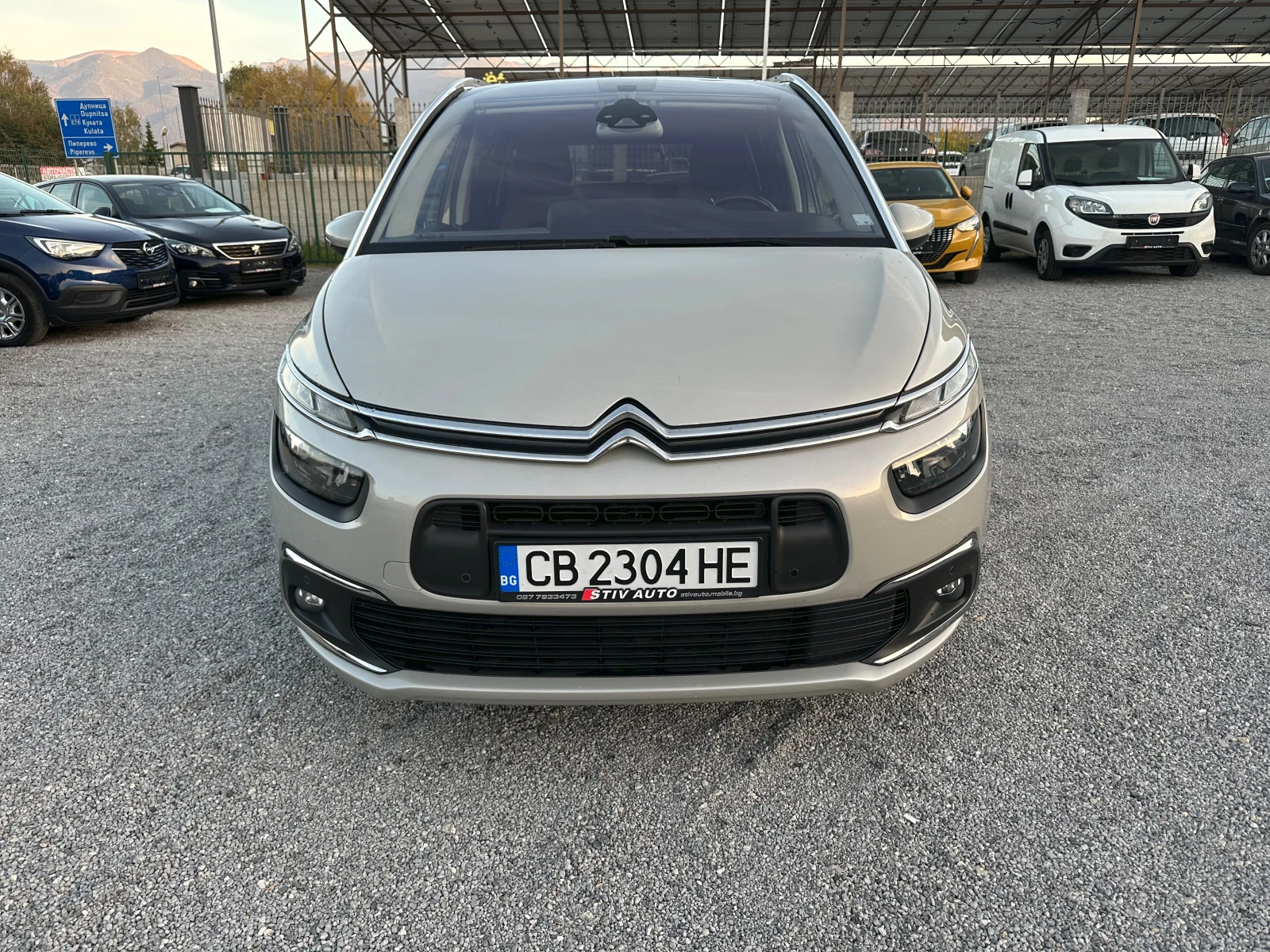 Citroen Grand C4 Picasso 1.6HDi - изображение 2