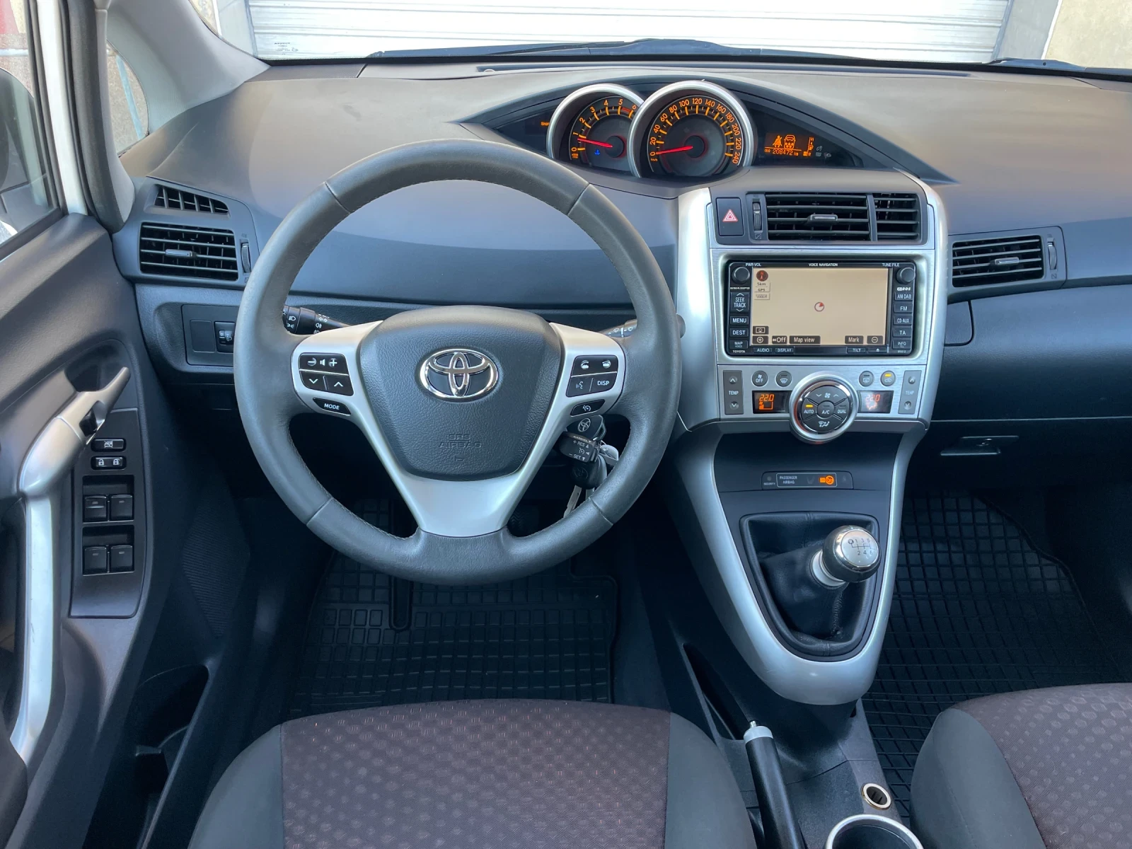 Toyota Verso 2.0D4D 126к.с.NAVI 7 МЕСТА ГЕРМАНИЯ - изображение 9