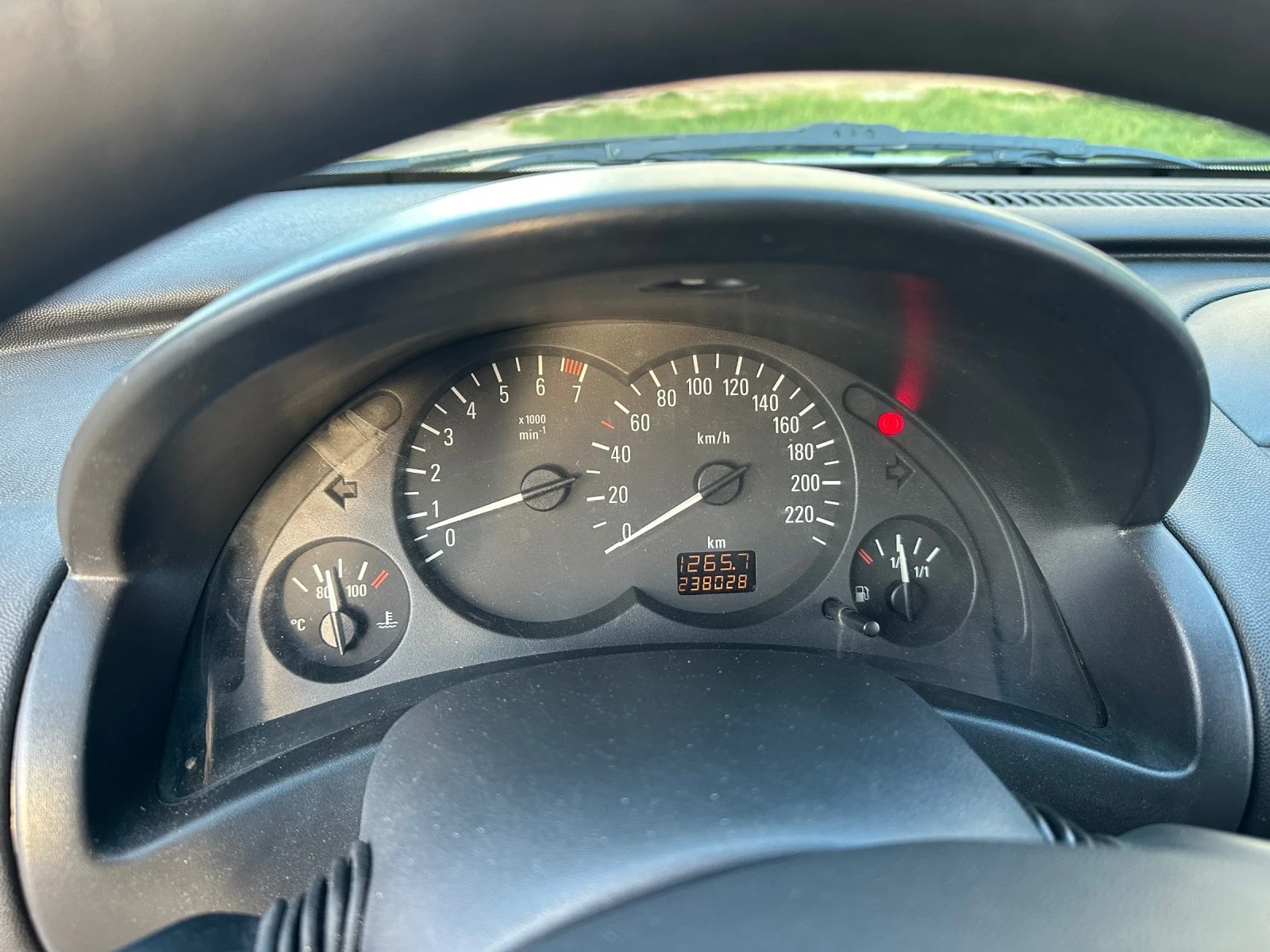Opel Corsa  - изображение 7