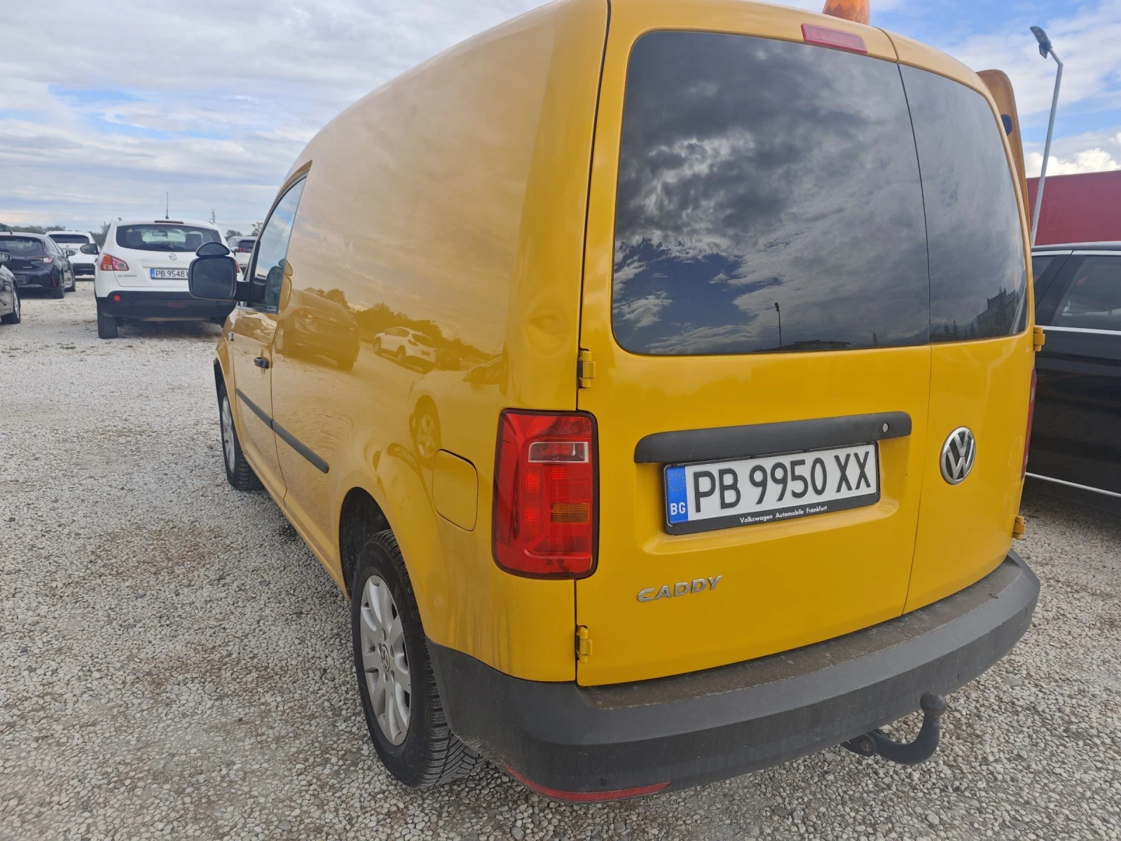 VW Caddy 1.6ТД - изображение 3