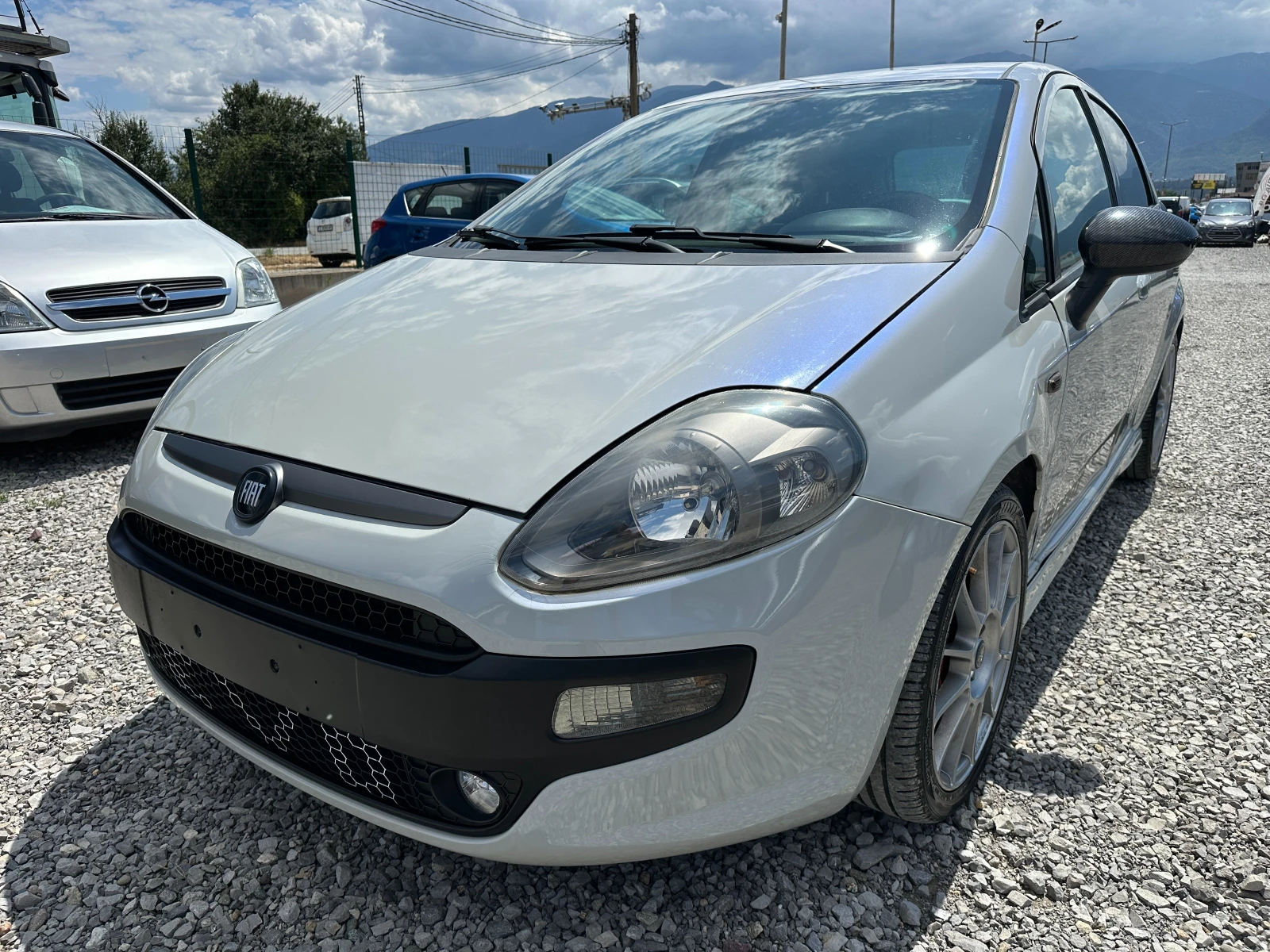 Fiat Punto 1.3Mjet SPORT - изображение 5