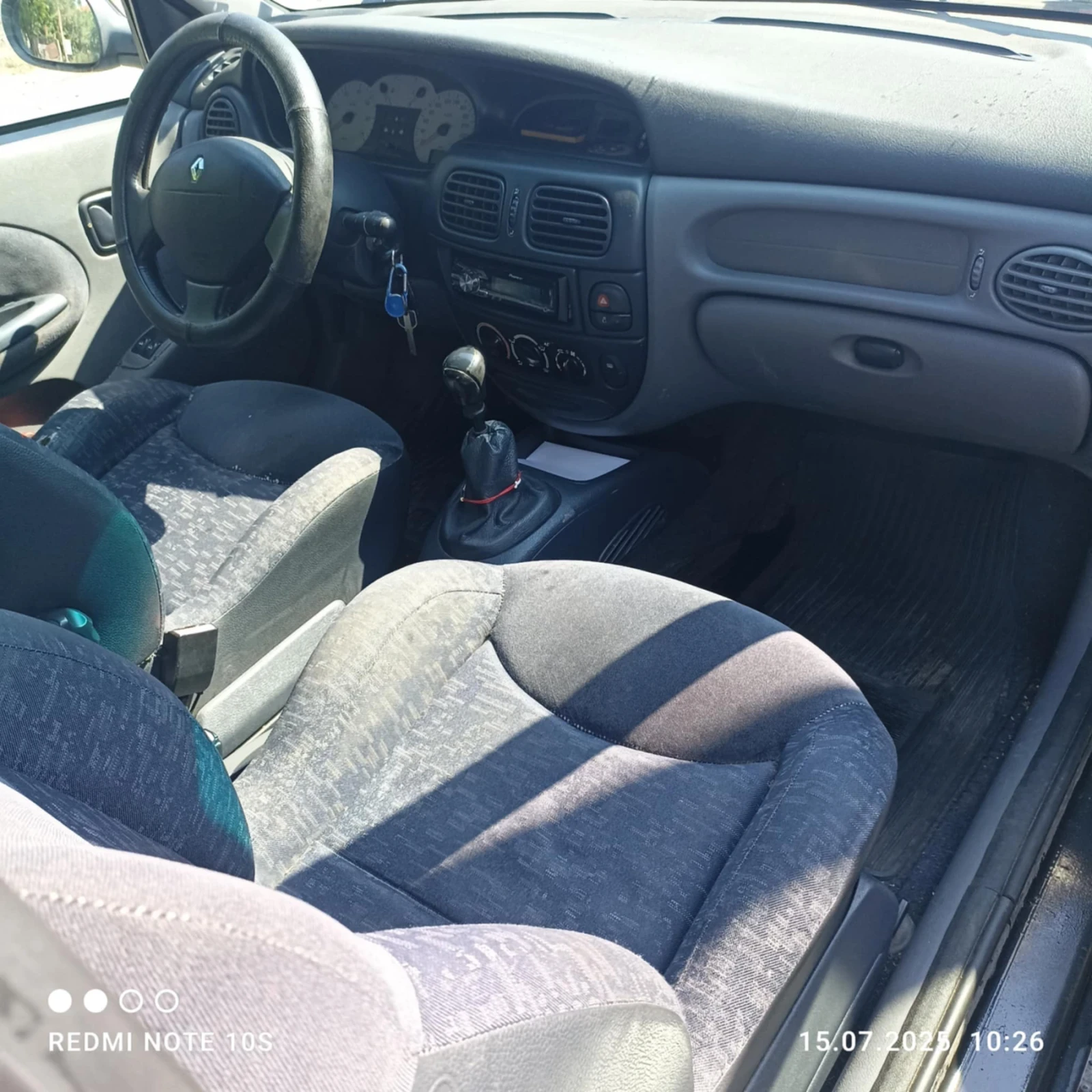 Renault Megane Coach coupe - изображение 8