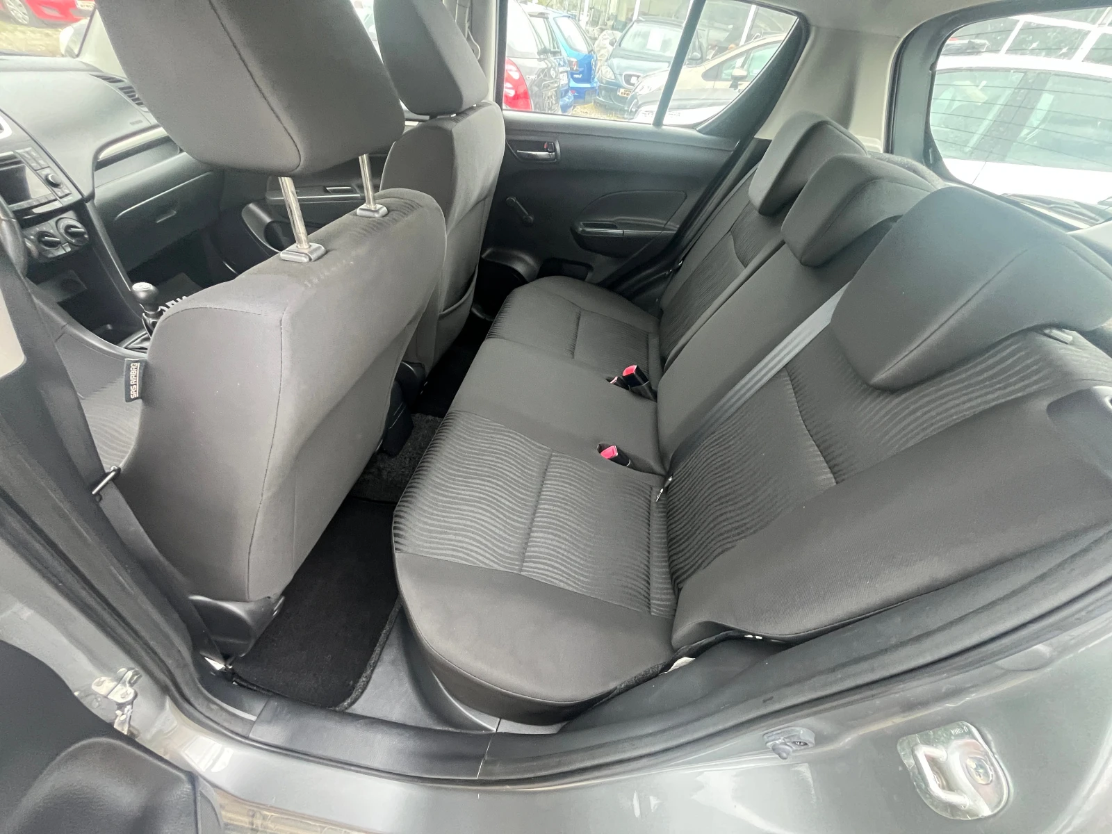 Suzuki Swift 1.3  | Mobile.bg   11