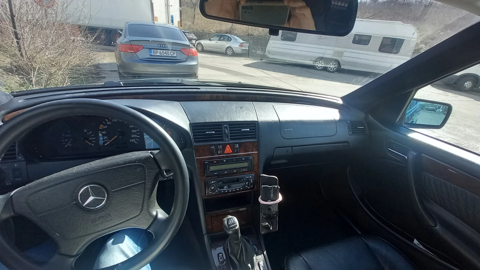 Mercedes-Benz C 220, снимка 8 - Автомобили и джипове - 53540524