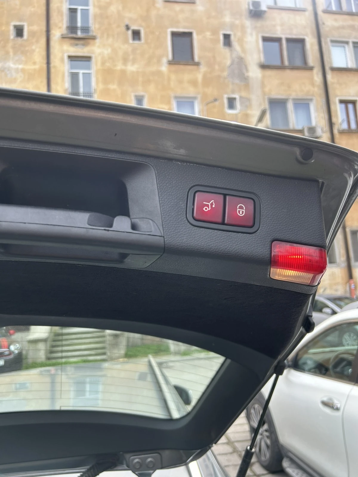 Mercedes-Benz C 230 2.5 Бензин/Газ AMG, снимка 15 - Автомобили и джипове - 53985008