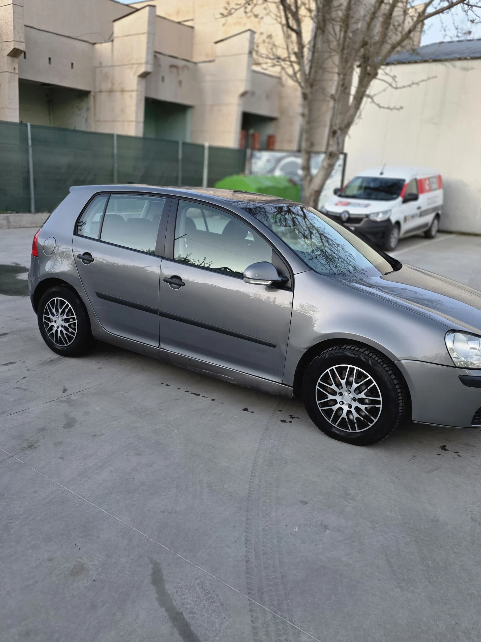 VW Golf 1.9tdi, снимка 3 - Автомобили и джипове - 54221152