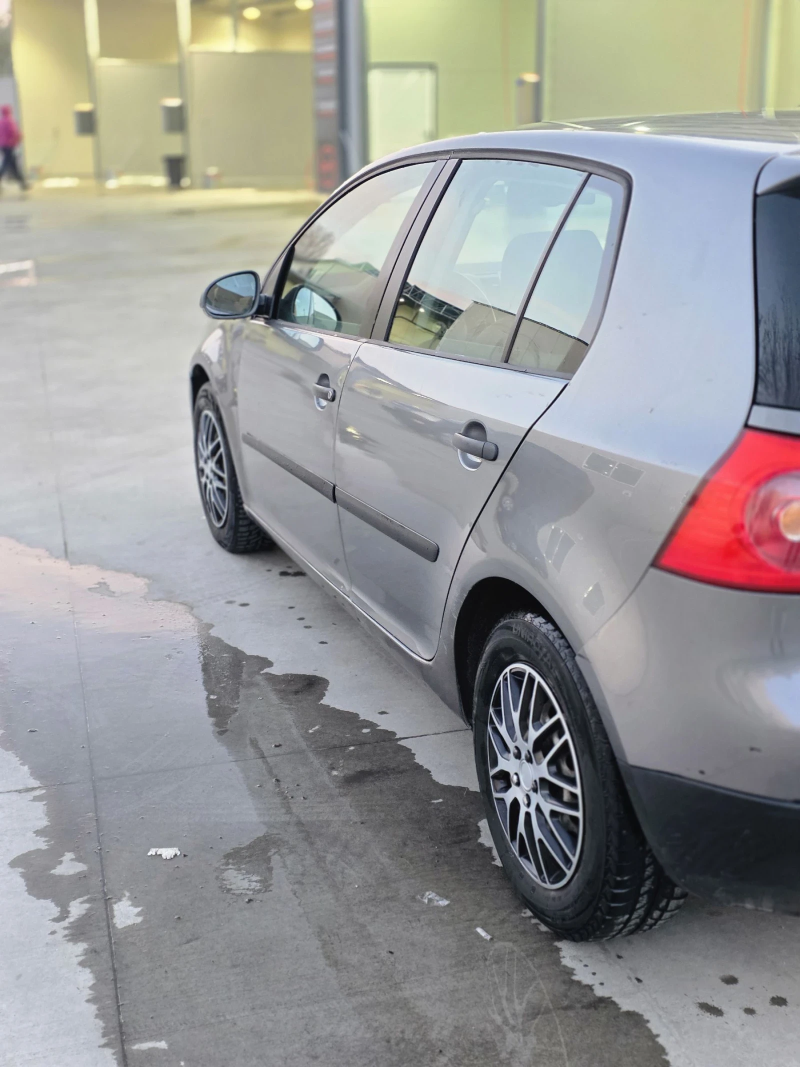VW Golf 1.9tdi, снимка 7 - Автомобили и джипове - 54221152