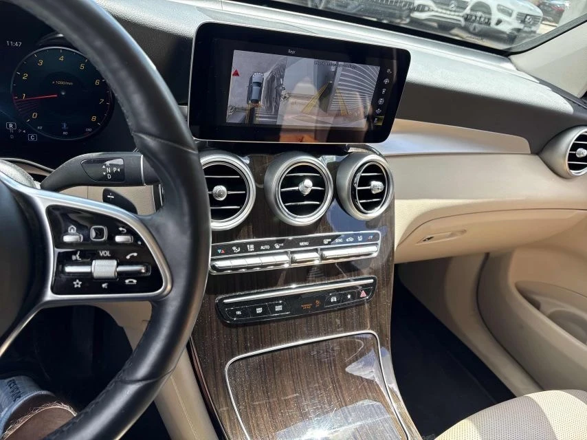 Mercedes-Benz C 300 AMG-pkg* 360* Burmester* Шибидах* Обдухване* 2ключ, снимка 9 - Автомобили и джипове - 55254479
