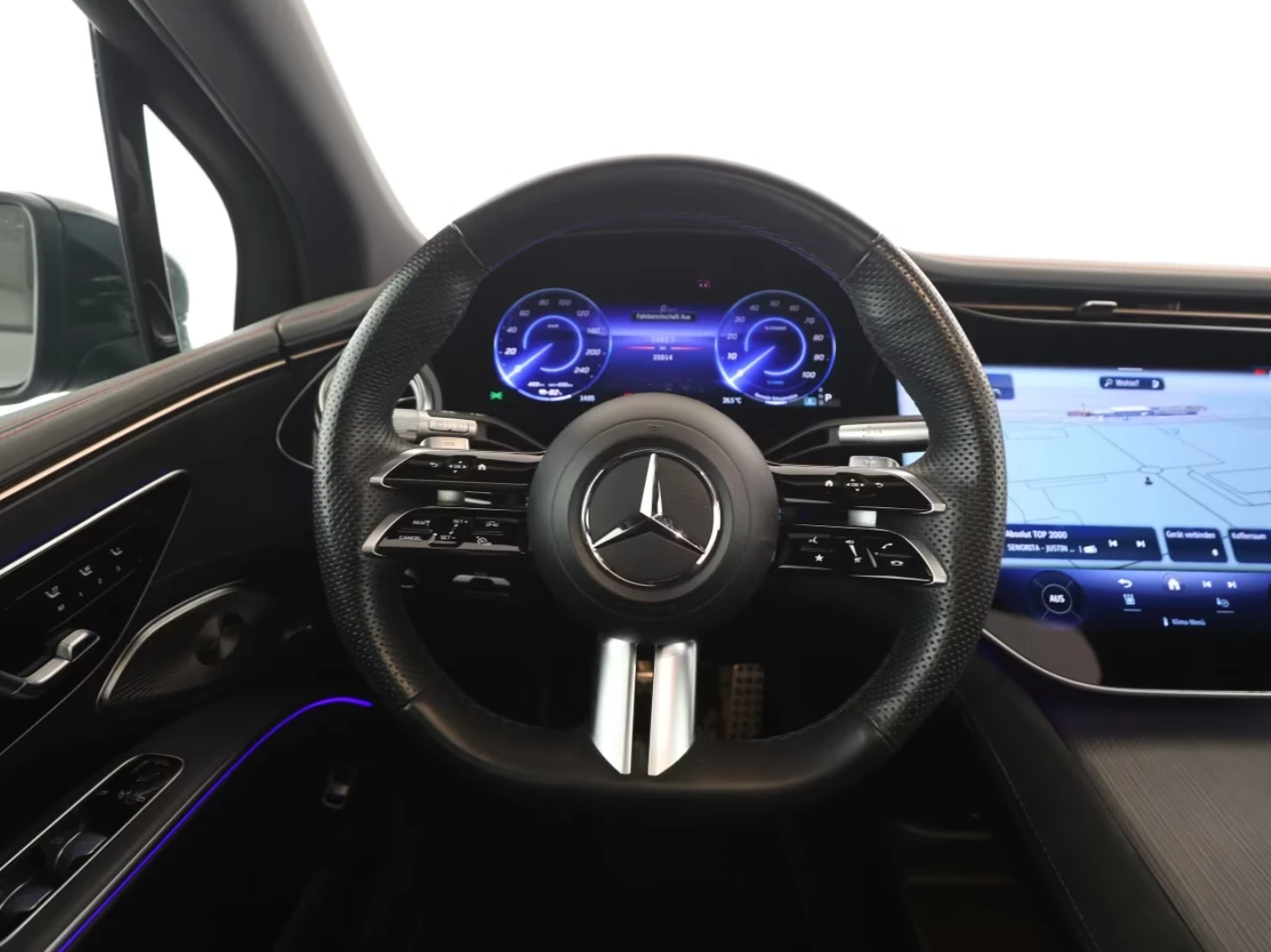 Mercedes-Benz EQS SUV* 450+ * AMG* H-SCREEN* BURMESTER* PANO* 360* В, снимка 7 - Автомобили и джипове - 55473153