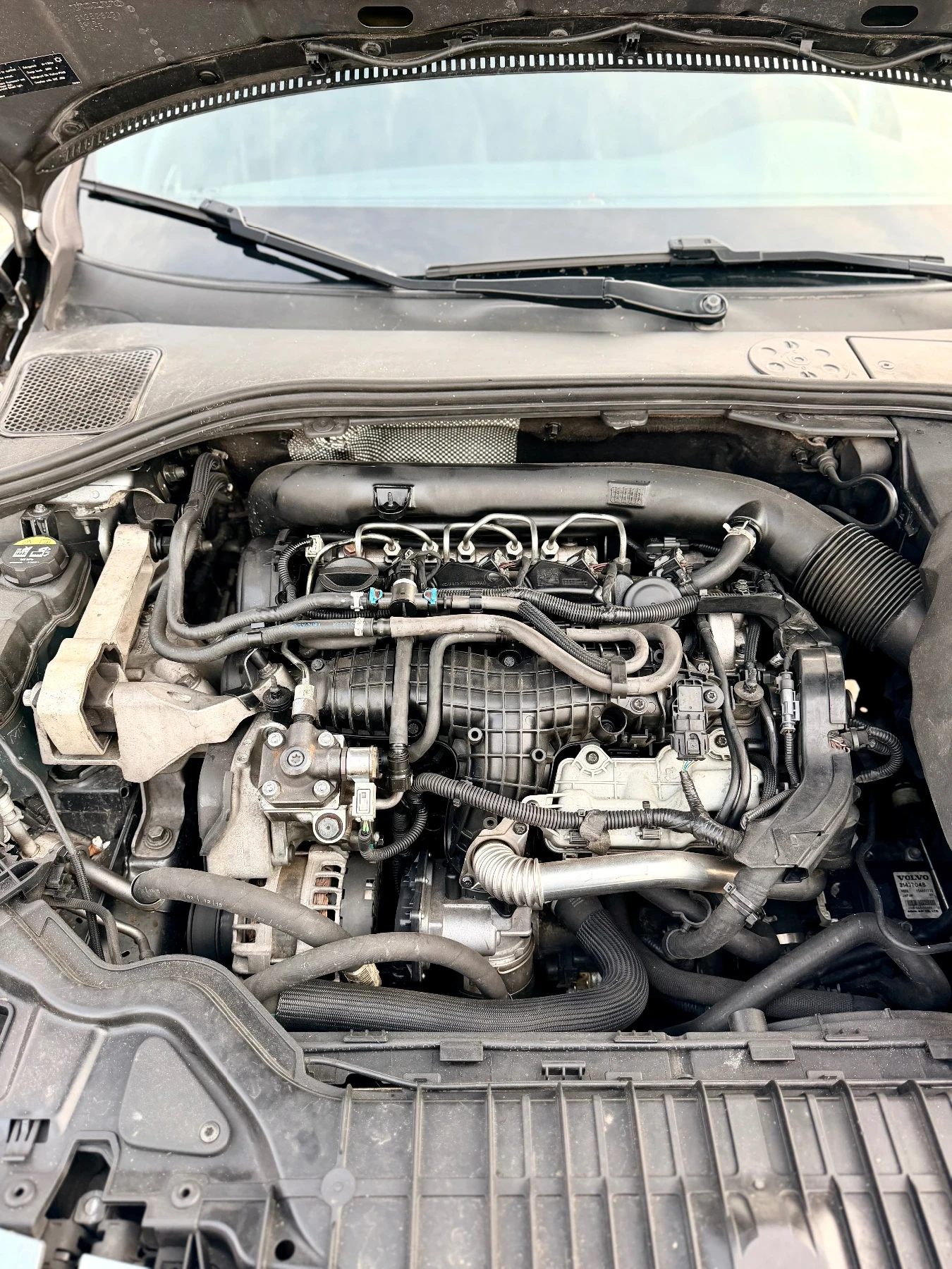 Volvo V60 Cross Country 2.0 D3 FWD, снимка 11 - Автомобили и джипове - 55944570