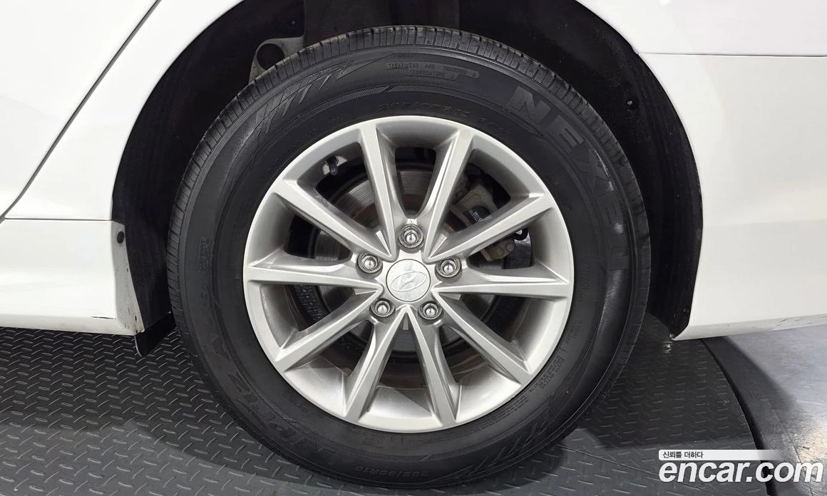 Hyundai Sonata LPI Style, снимка 7 - Автомобили и джипове - 56155321