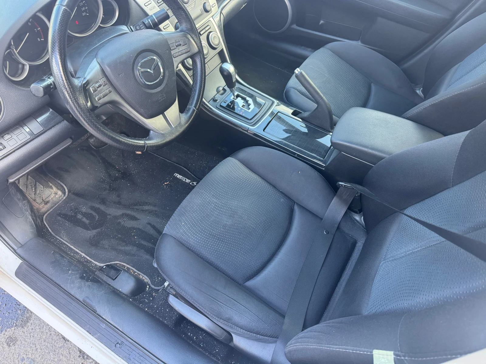 Mazda 6 2.0 i Автоматик, снимка 13 - Автомобили и джипове - 56316333