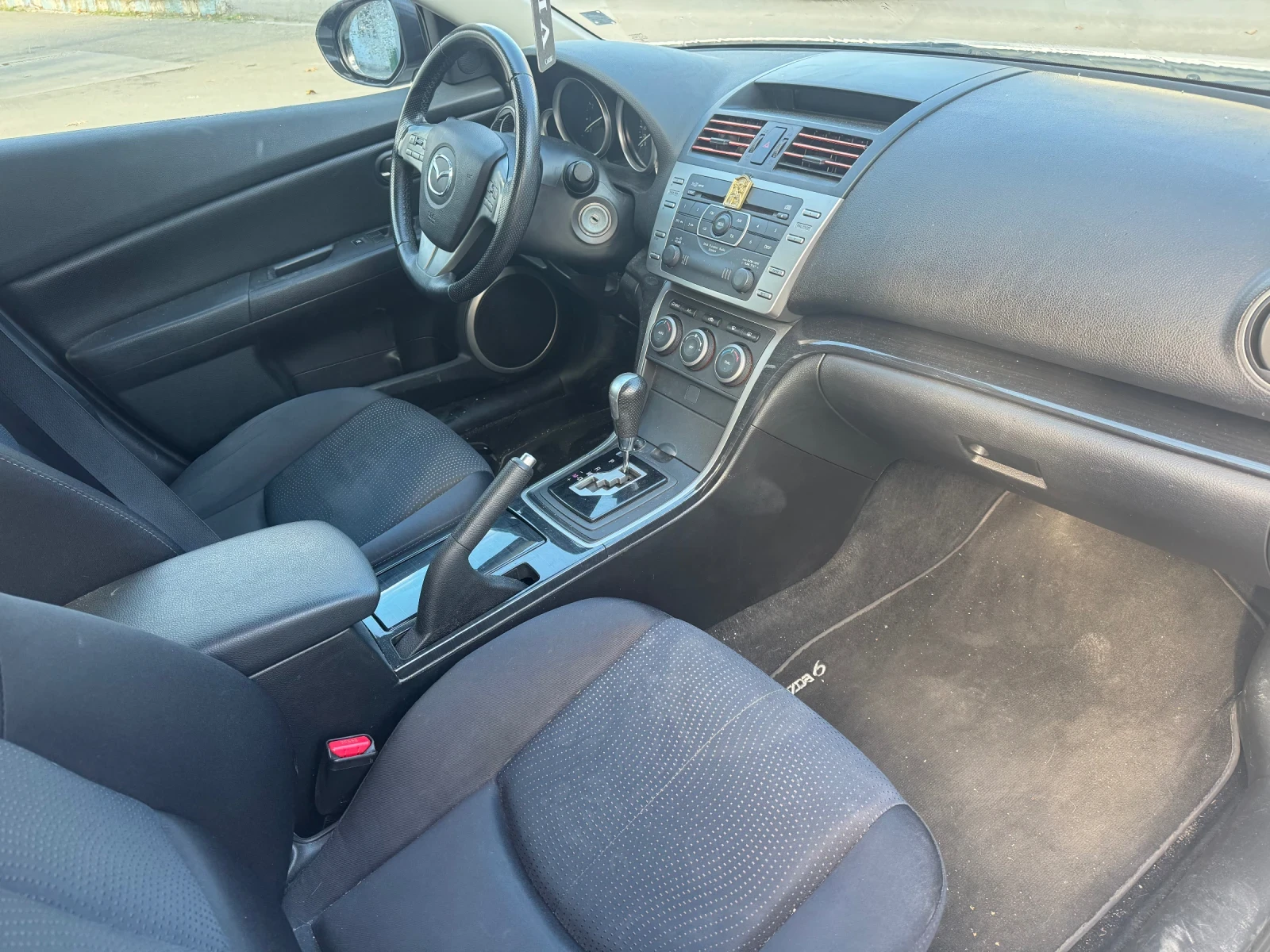 Mazda 6 2.0 i Автоматик, снимка 11 - Автомобили и джипове - 56316333