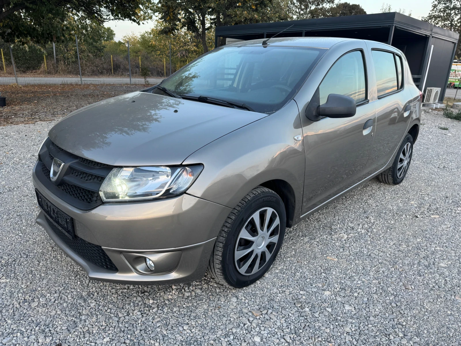 Dacia Sandero 1.2i-Italy 
