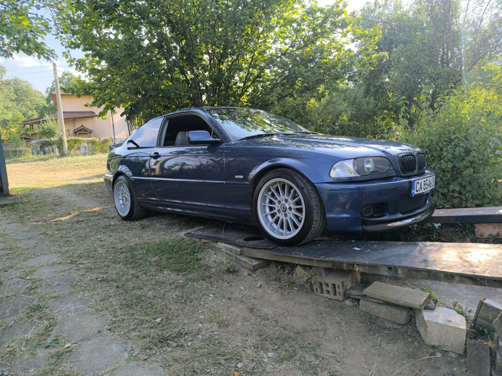 BMW 323, снимка 2 - Автомобили и джипове - 56655182