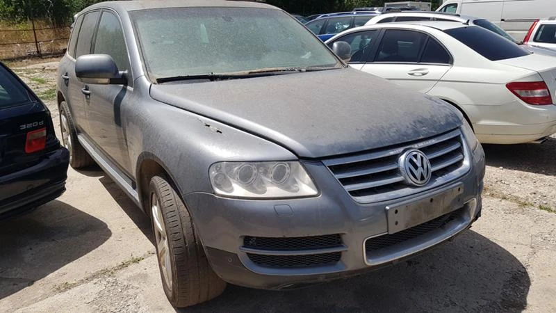 VW Touareg  V10 TDI 313 HP перфектен, снимка 1 - Автомобили и джипове - 33639730