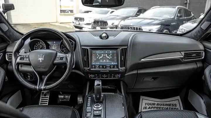Maserati Levante Automatic, снимка 15 - Автомобили и джипове - 56011020