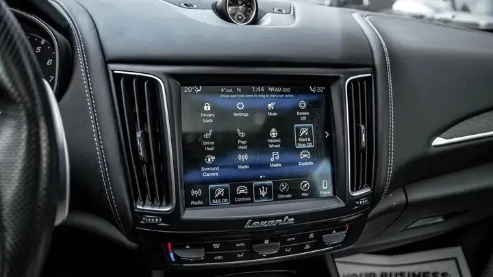Maserati Levante Automatic, снимка 17 - Автомобили и джипове - 56011020