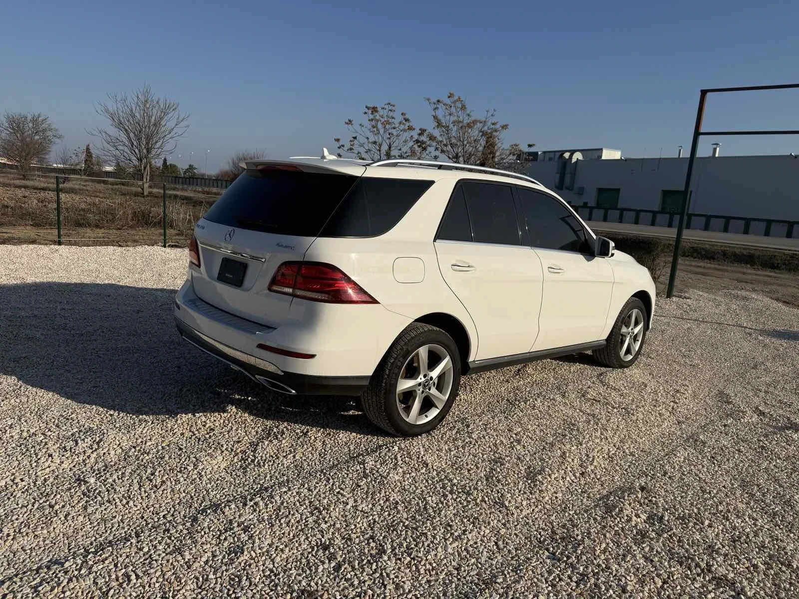 Mercedes-Benz GLE 400  - изображение 9