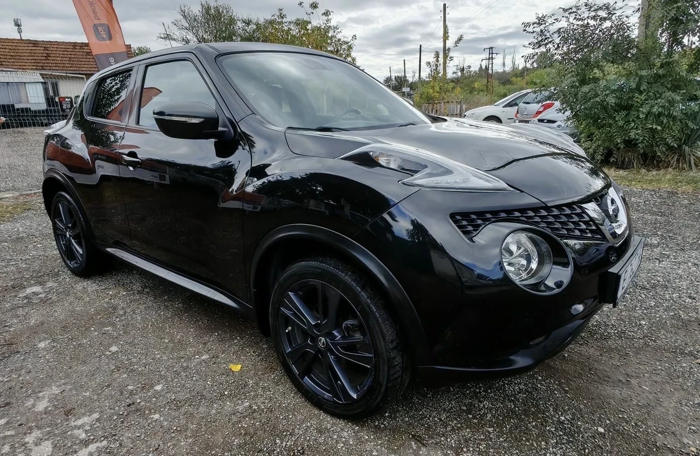Nissan Juke 2017 БЕНЗИН, РЕГИСТРИРАН, ОБСЛУЖЕН, ТОП СЪСТОЯНИЕ - изображение 3