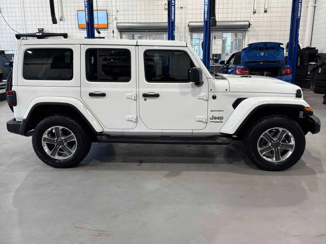 Jeep Wrangler * Unlimited Sahara * 2 КЛЮЧА* ПОДГРЕВ* KEYLESS* , снимка 3 - Автомобили и джипове - 53742996