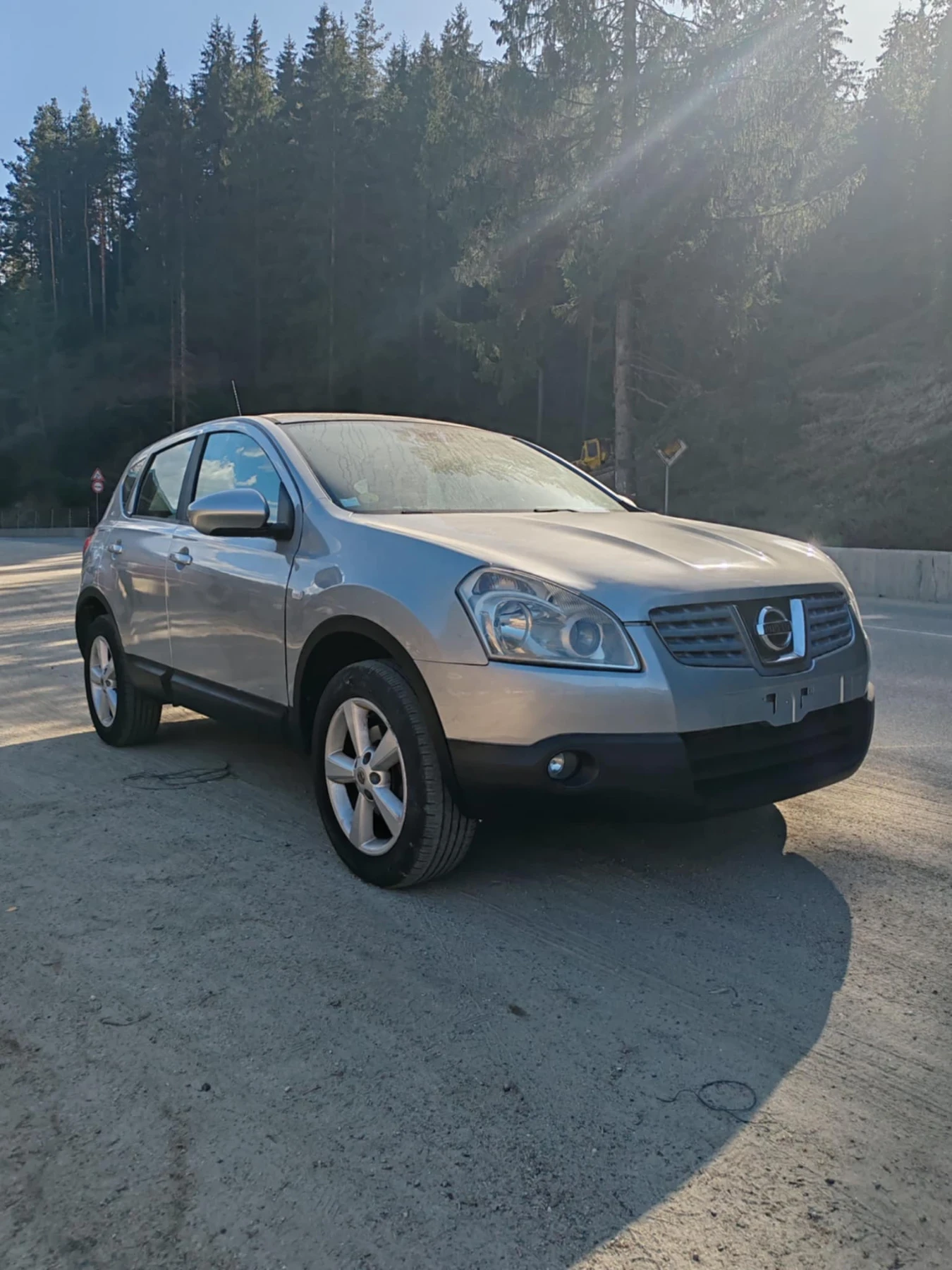 Nissan Qashqai 1.5 DCI , снимка 14 - Автомобили и джипове - 53865730