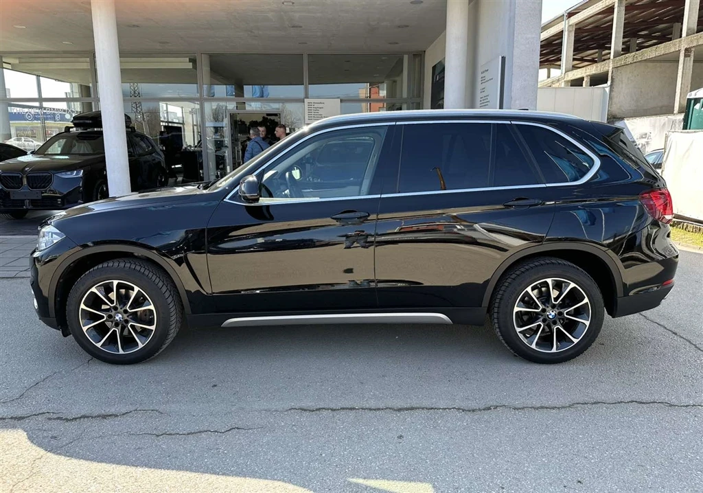 BMW X5 xDrive30d, снимка 3 - Автомобили и джипове - 54026383