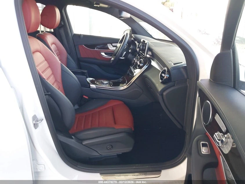 Mercedes-Benz GLC 43 AMG 4MATIC COUPE С РЕГИСТРАЦИЯ & АВТО КРЕДИТ , снимка 6 - Автомобили и джипове - 54032510