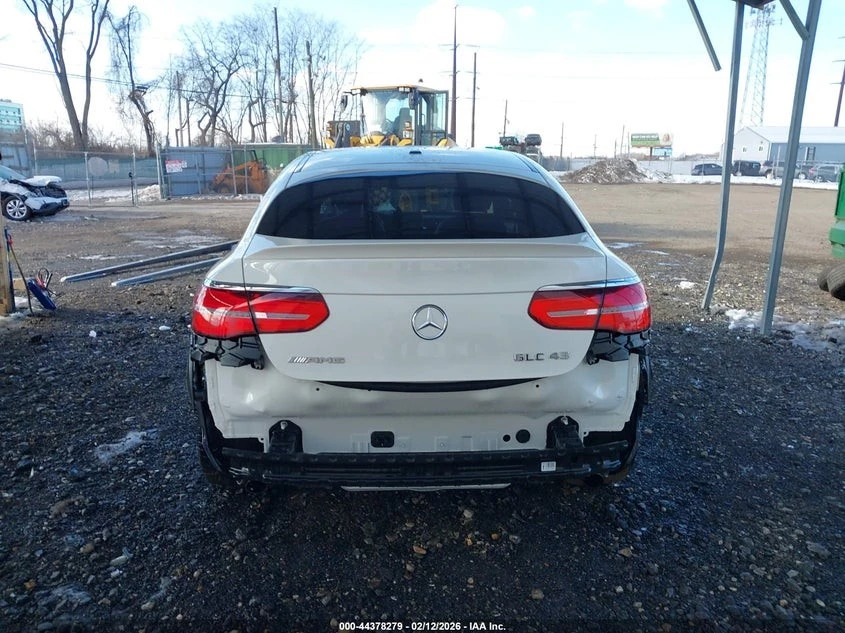 Mercedes-Benz GLC 43 AMG 4MATIC COUPE С РЕГИСТРАЦИЯ & АВТО КРЕДИТ , снимка 17 - Автомобили и джипове - 54032510