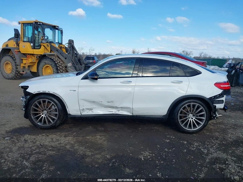 Mercedes-Benz GLC 43 AMG 4MATIC COUPE С РЕГИСТРАЦИЯ & АВТО КРЕДИТ , снимка 15 - Автомобили и джипове - 54032510