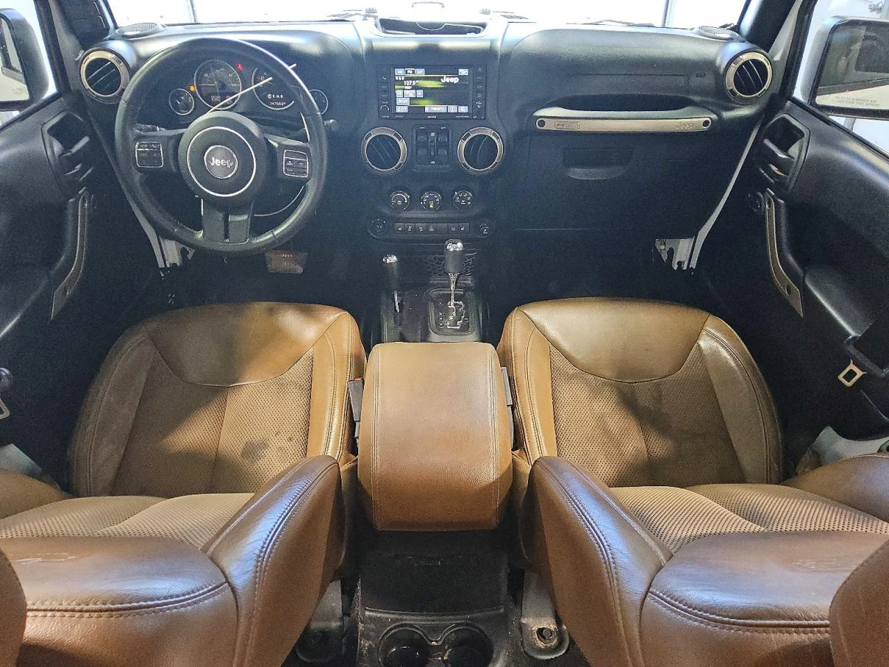 Jeep Wrangler 3.6l Unlimited Sahara, снимка 8 - Автомобили и джипове - 54116157