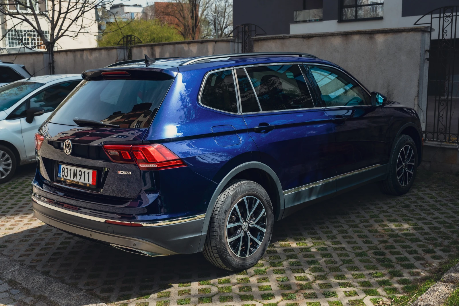 VW Tiguan Volkswagen Tiguan SE, 2.0 TSI - 47000 km -7 местен, снимка 8 - Автомобили и джипове - 54197017