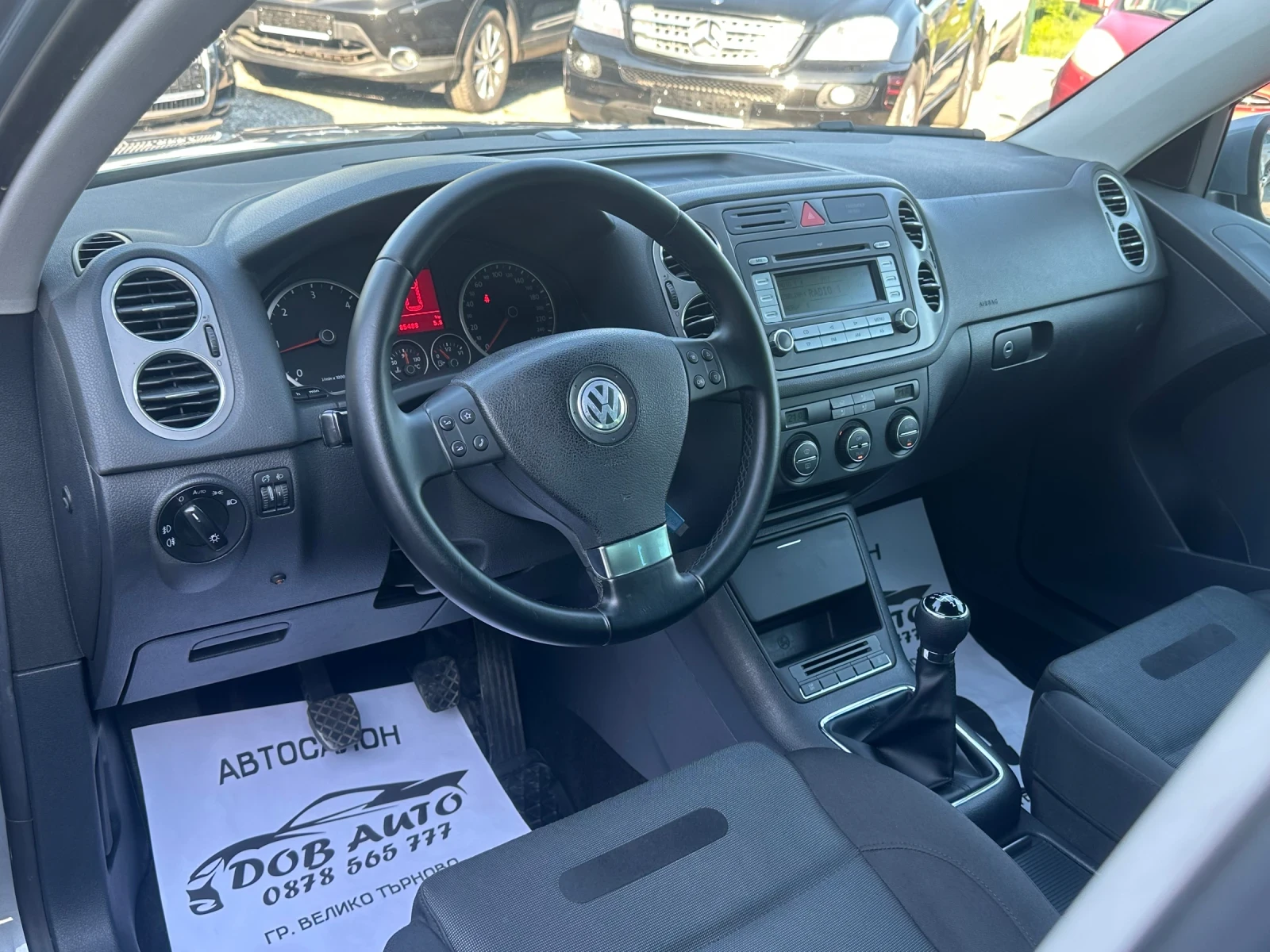 VW Tiguan 2.0TDI-4x4-140к.с-КЛИМАТРОНИК-МУЛТИ, снимка 9 - Автомобили и джипове - 54430909