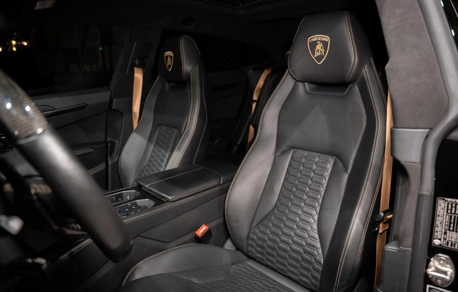 Lamborghini Urus V8 AWD NOVITEC, снимка 12 - Автомобили и джипове - 54719280
