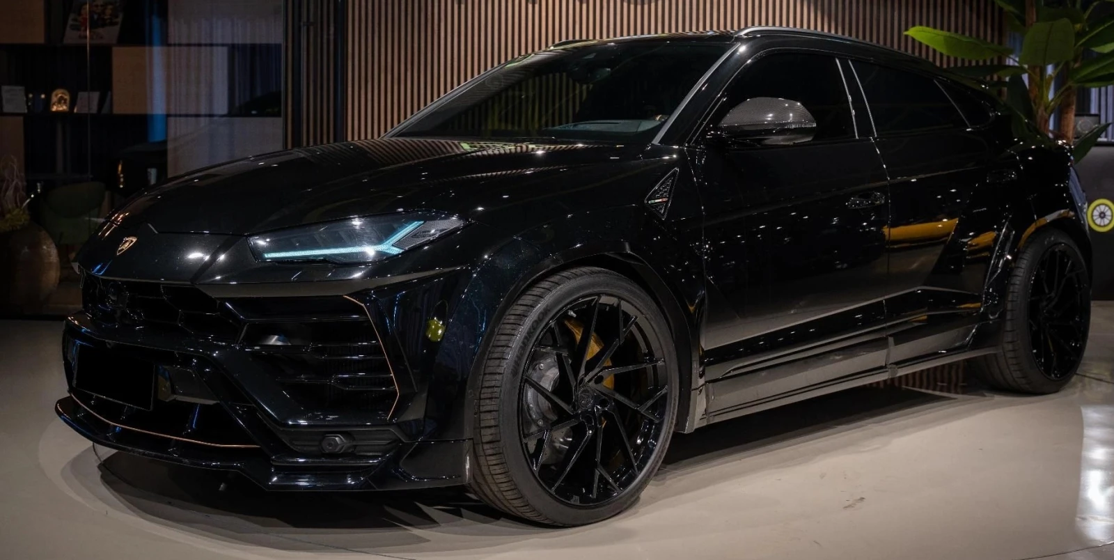 Lamborghini Urus V8 AWD NOVITEC, снимка 3 - Автомобили и джипове - 54719280